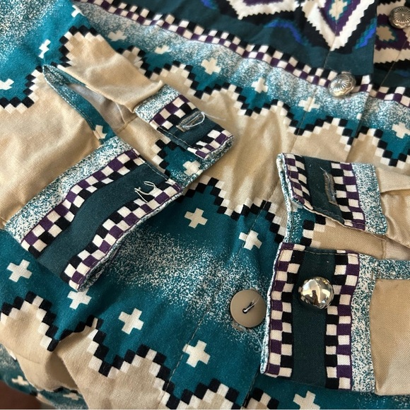 ❤️ ROUGHRIDER Geometric Patterned Button-Up Shirt S - Picture 10 of 15